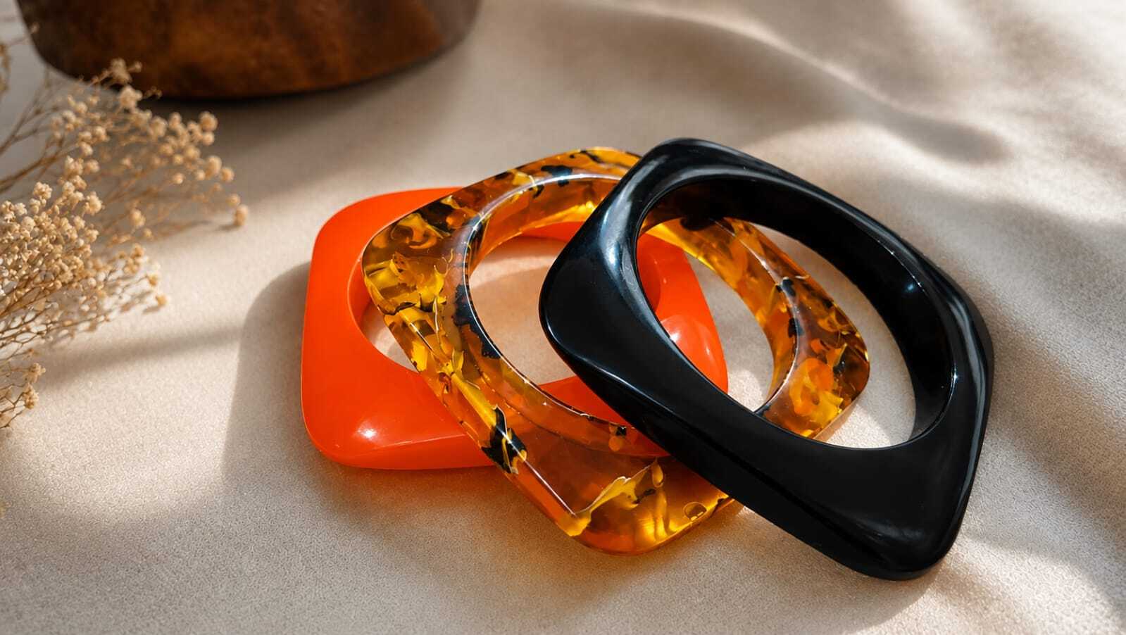 resin bangle