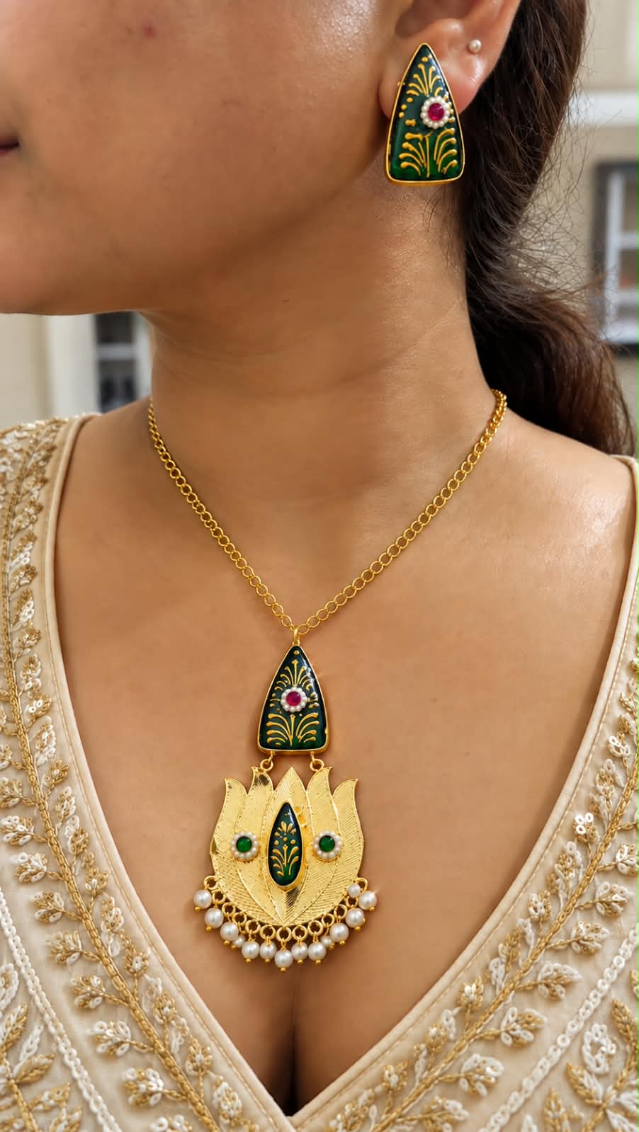 Traditional Green Meenakari Pearl Pendant Necklace & Earrings Set